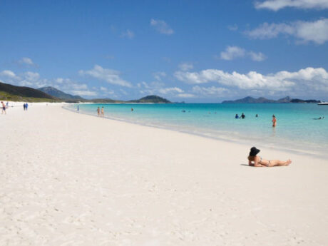 Cruise Whitsundays Whitehaven Beach and Hamilton Island Tour