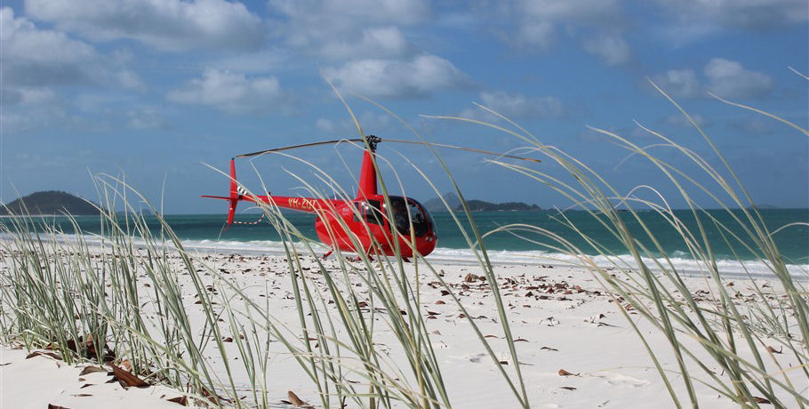 Reef and Whitehaven Landing Heli Tour 4 Reef and Whitehaven Landing Heli Tour - Image 4